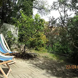 https://nice-saisir-studio-indpendant-en-villa-mer-ville-calme.fr-provencehotel.com