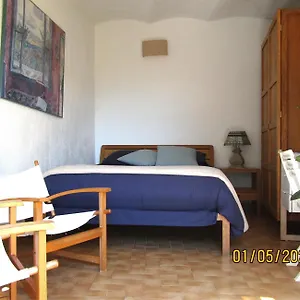 https://nice-saisir-studio-indpendant-en-villa-mer-ville-calme.fr-provencehotel.com